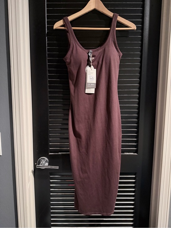 Vuori Dresses & Skirts - NWT XS Vuori halo tank midi dress - Chestnut